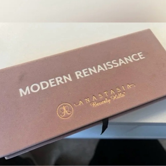 Anastasia Beverly Hills Modern Renaissance Palette - Picture 1 of 2